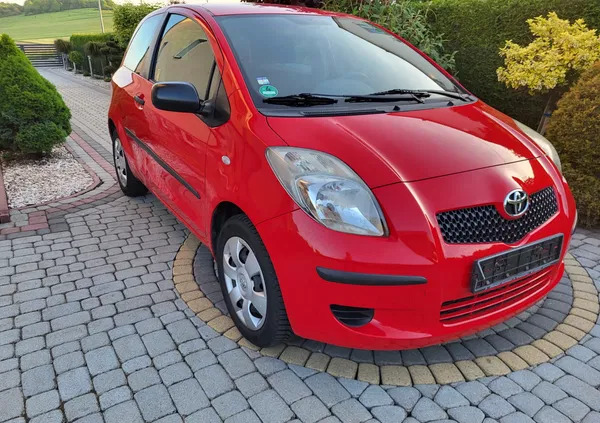 podkarpackie Toyota Yaris cena 14500 przebieg: 89000, rok produkcji 2006 z Pasym